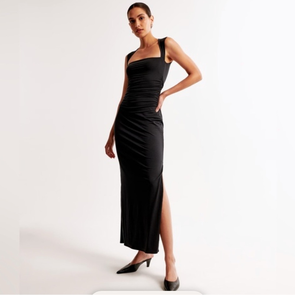 A&F Ava Knit Midi Dress